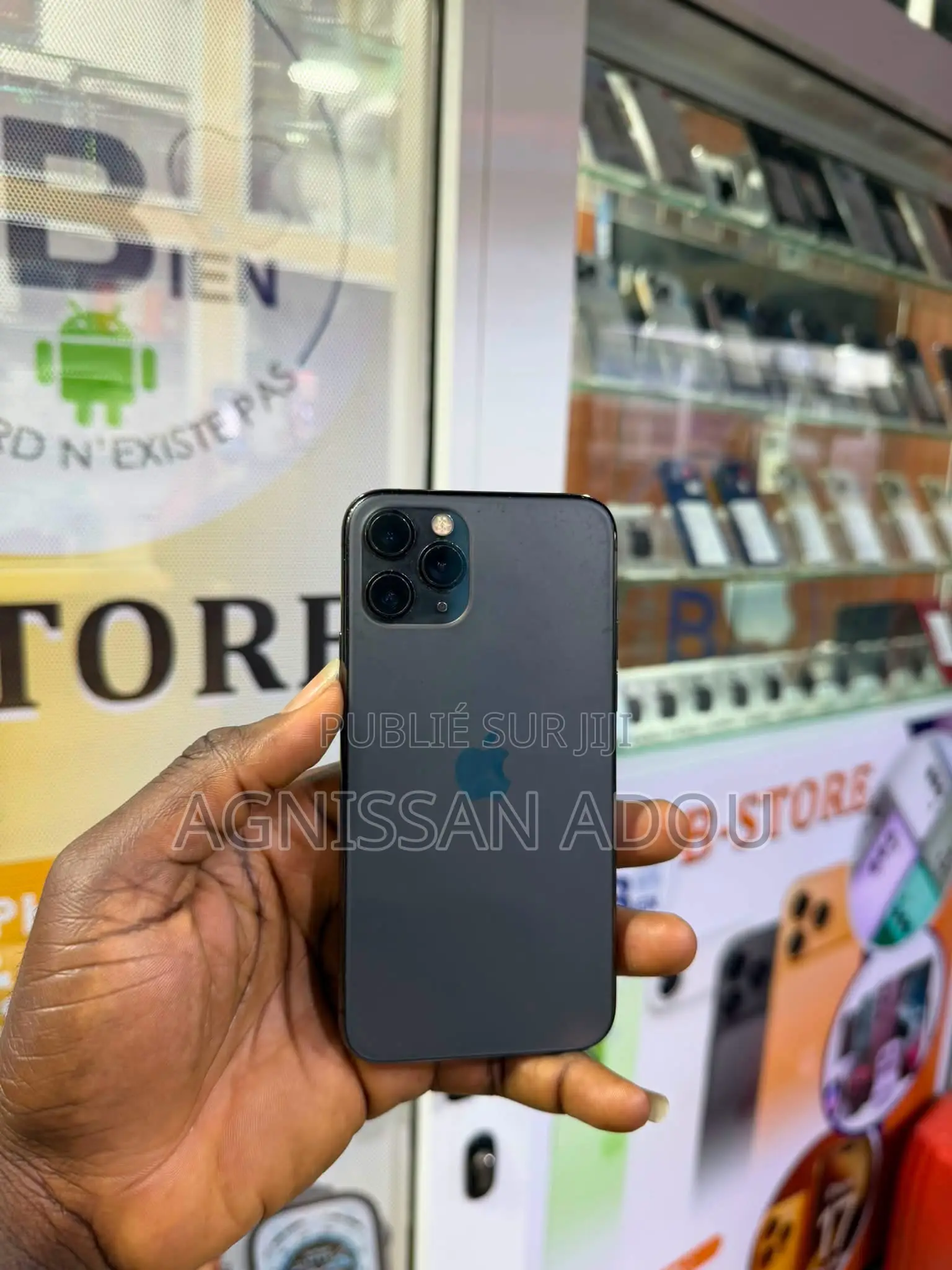 Nouveau Apple iPhone 11 Pro 64 GB Noir