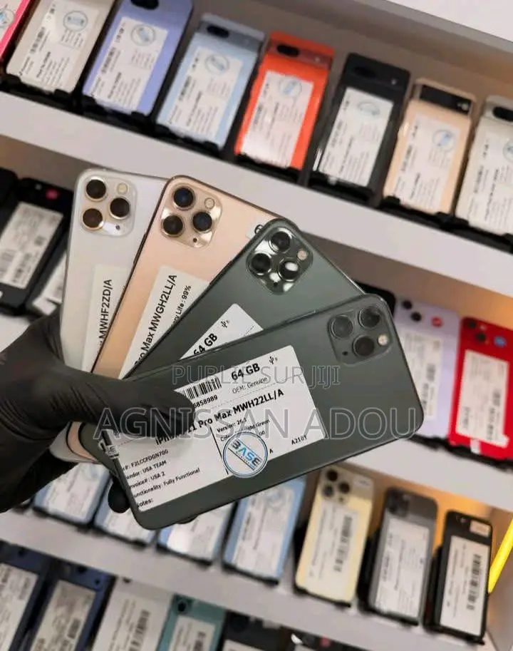 Nouveau Apple iPhone 11 Pro Max 256 GB Noir