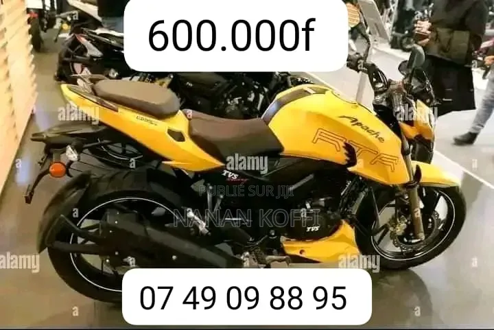 Nouveau TVS Apache 160 4V 2025 Blanc