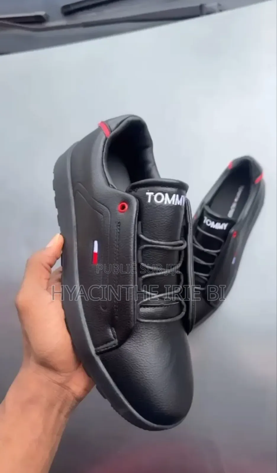 Tommy HILFIGER P40-46 Tendance ,Chic, Élégance Combinée
