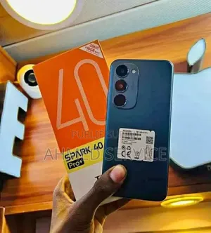 Nouveau Tecno Spark 40 Pro 256 GB Gris