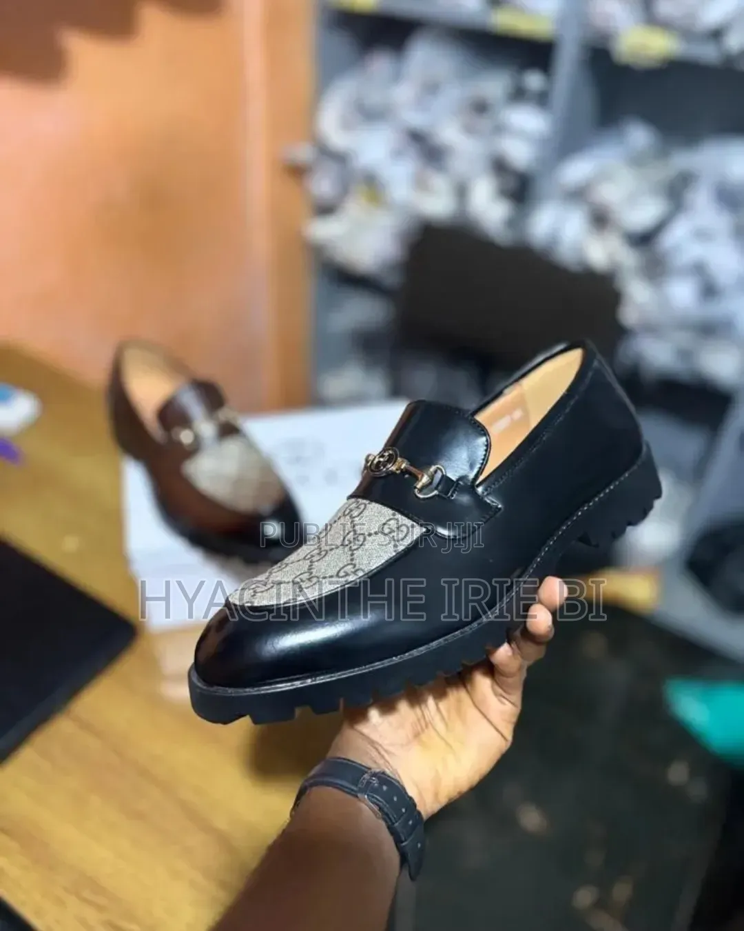Gucci Moccassin P40-45
 Tendance ,Chic, Élégance