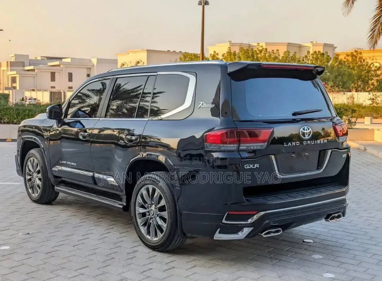 Nouveau Toyota Land Cruiser 2026 Noir
