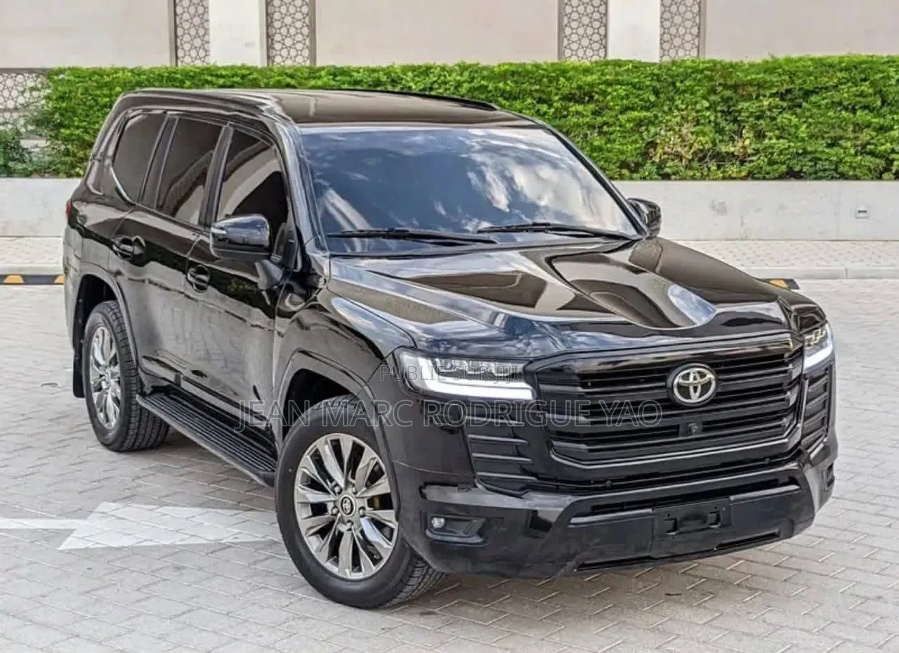 Nouveau Toyota Land Cruiser 2026 Noir