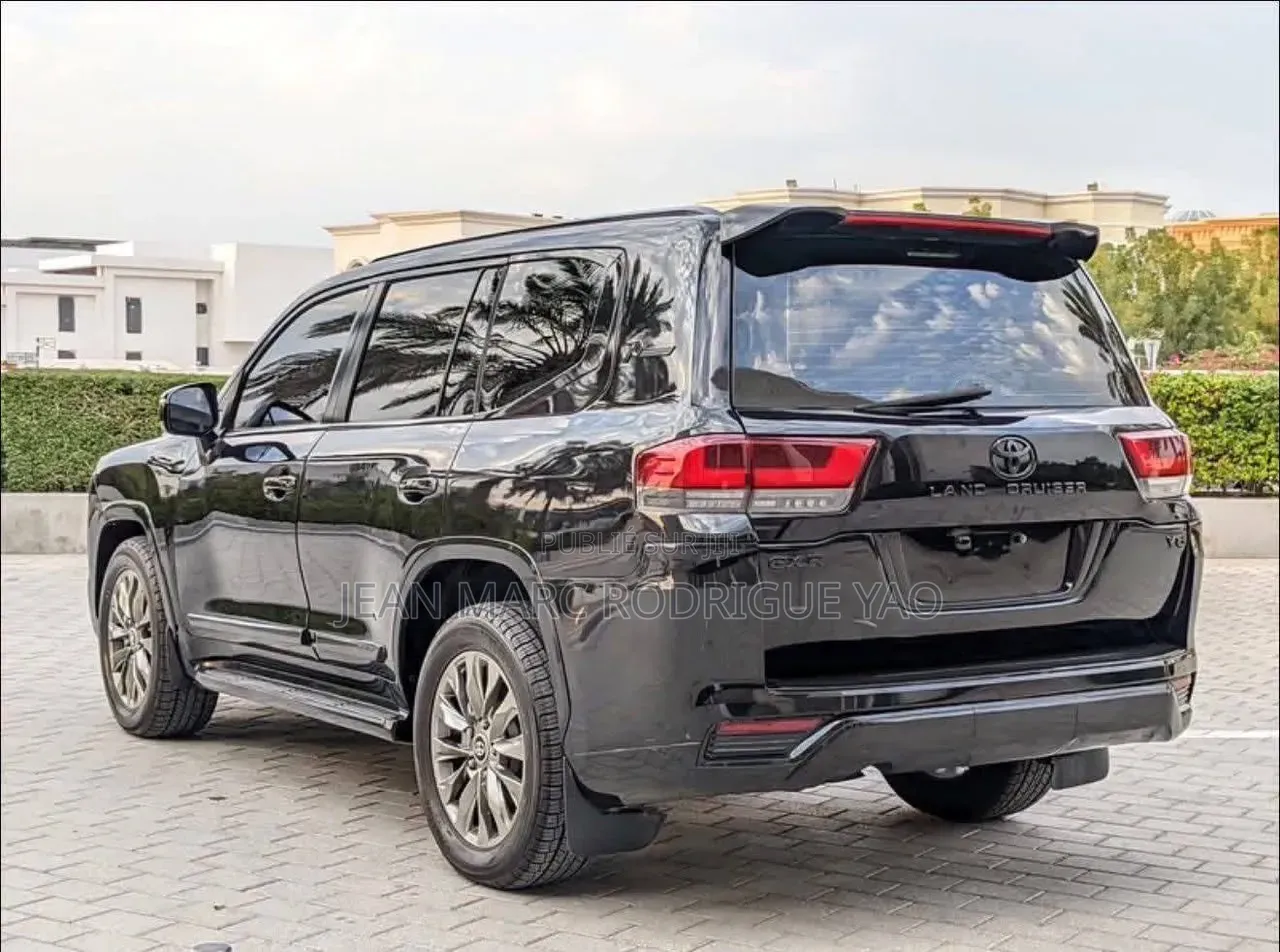 Nouveau Toyota Land Cruiser 2026 Noir