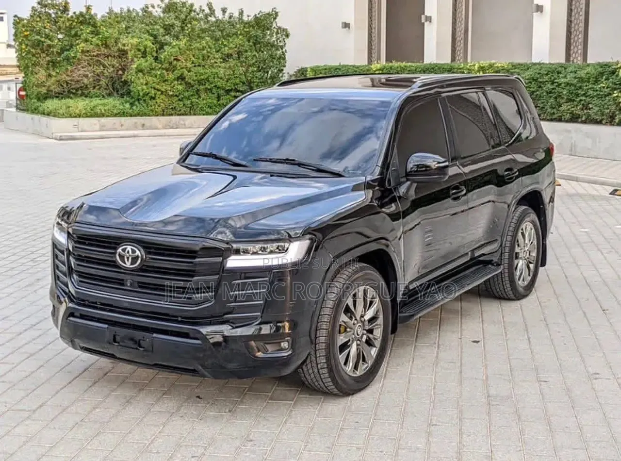 Nouveau Toyota Land Cruiser 2026 Noir