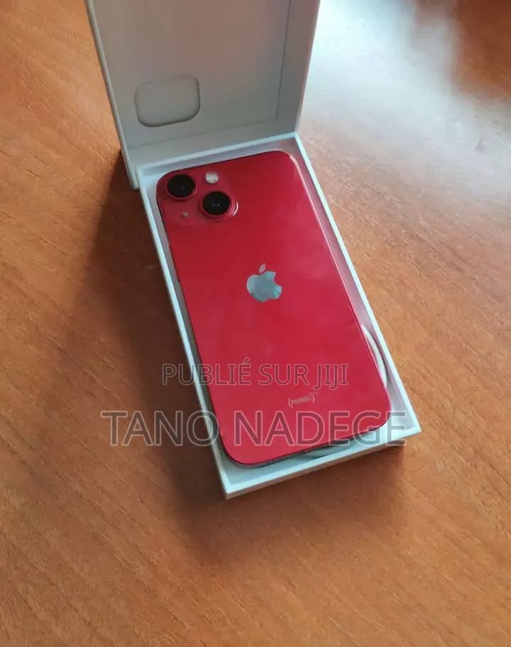Nouveau Apple iPhone 13 256 GB Rouge
