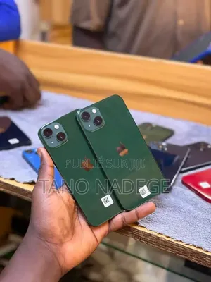 Nouveau Apple iPhone 13 512 GB Autre