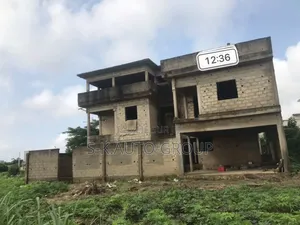 Deux Duplex Inachevée Vente
