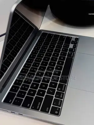 Nouveau Apple MacBook Air 2025 M4 16GB Apple M4 SSD 256GB
