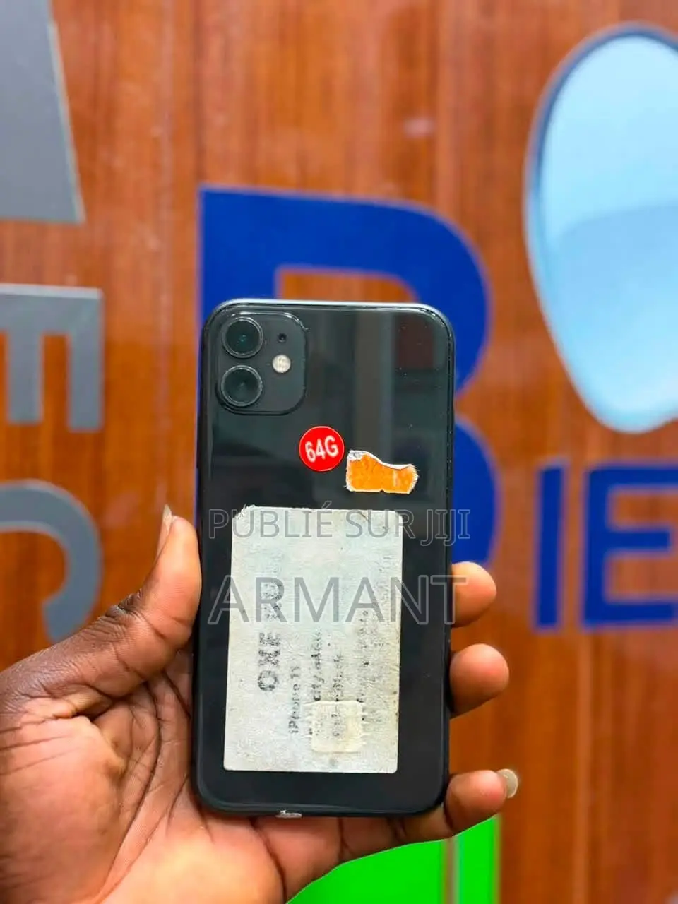 Nouveau Apple iPhone 11 64 GB Noir