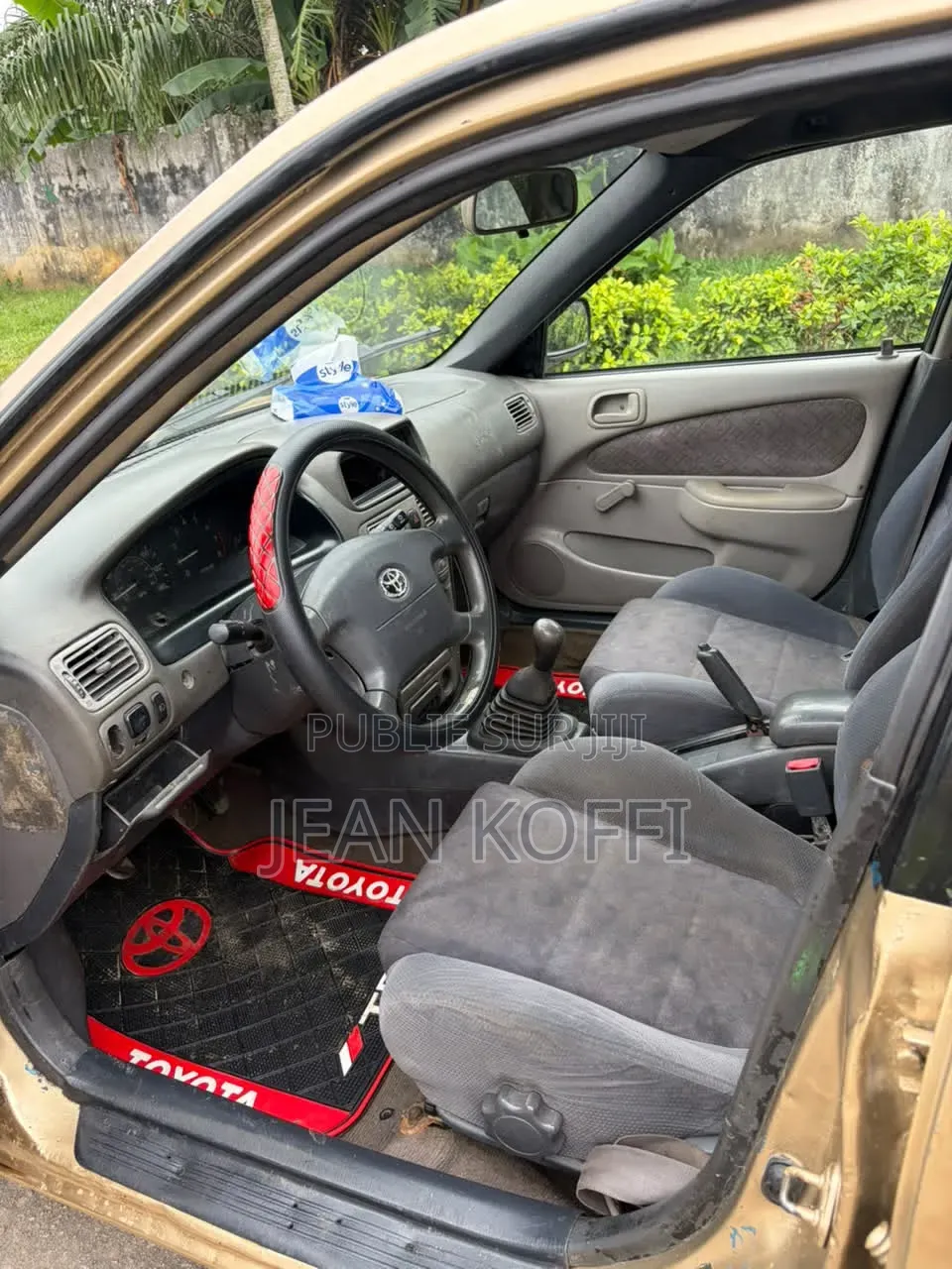 Toyota Corolla 2000 Beige