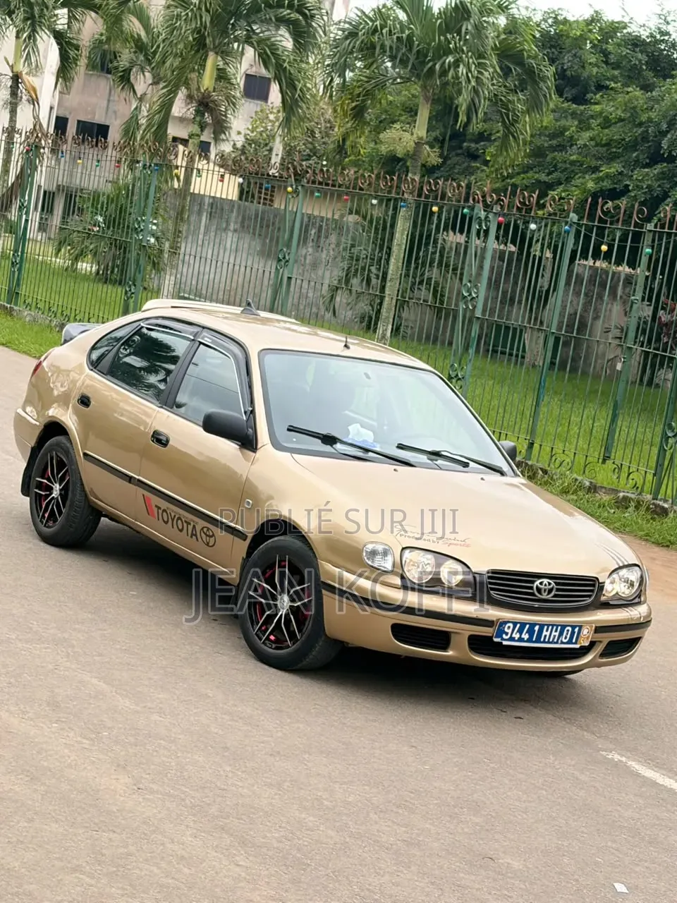 Toyota Corolla 2000 Beige