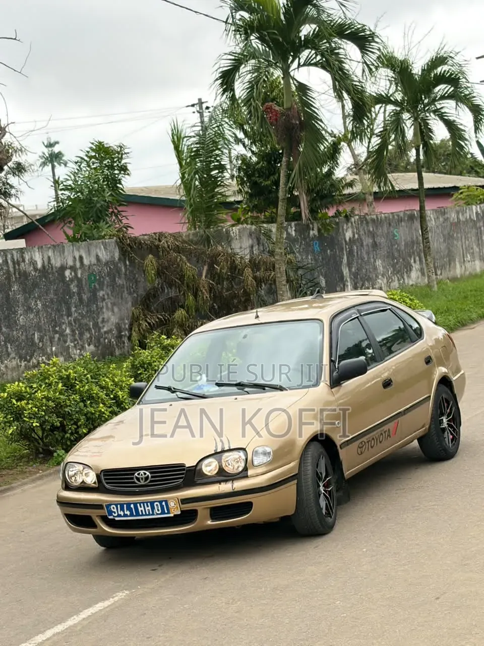 Toyota Corolla 2000 Beige