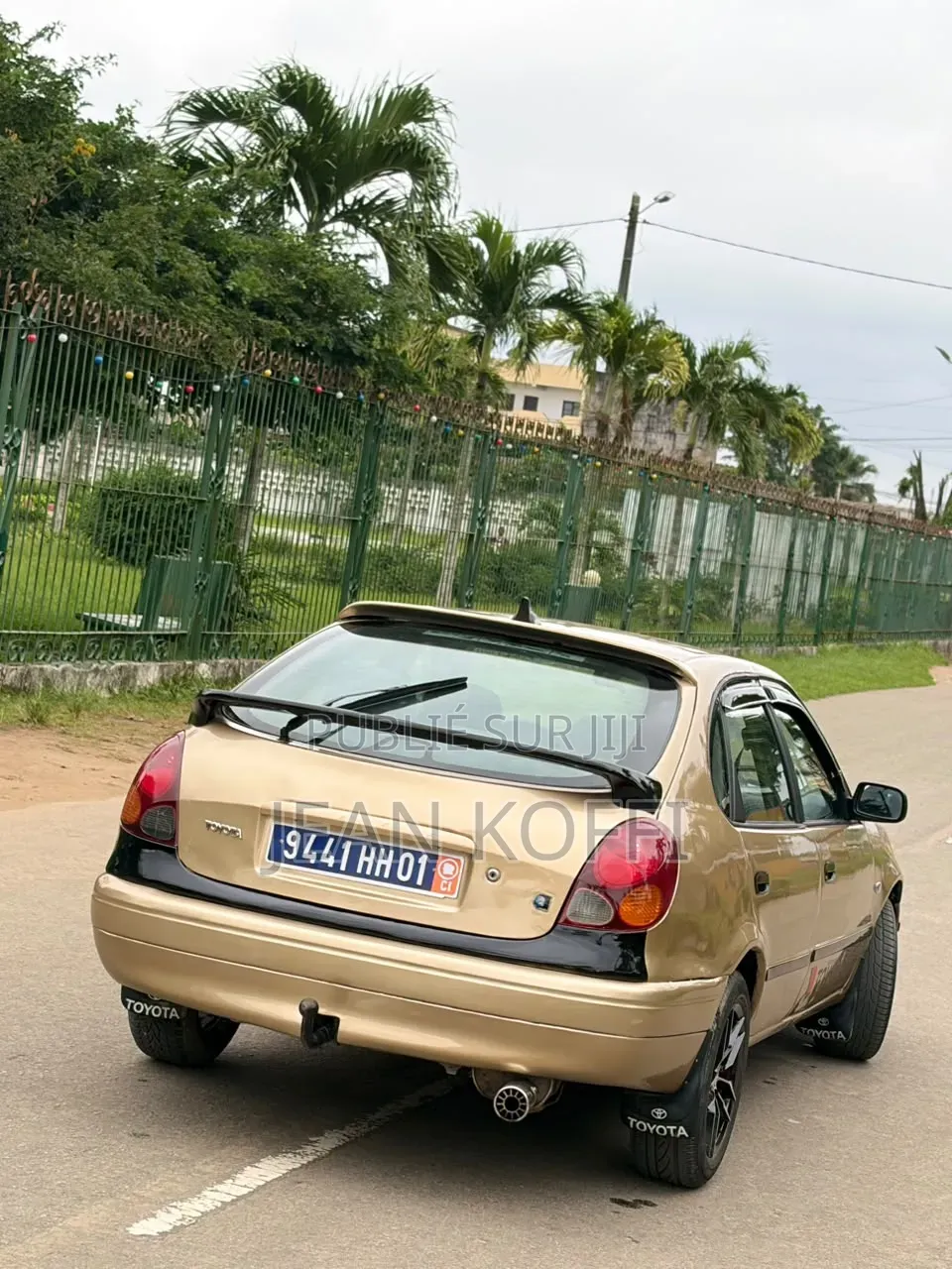 Toyota Corolla 2000 Beige