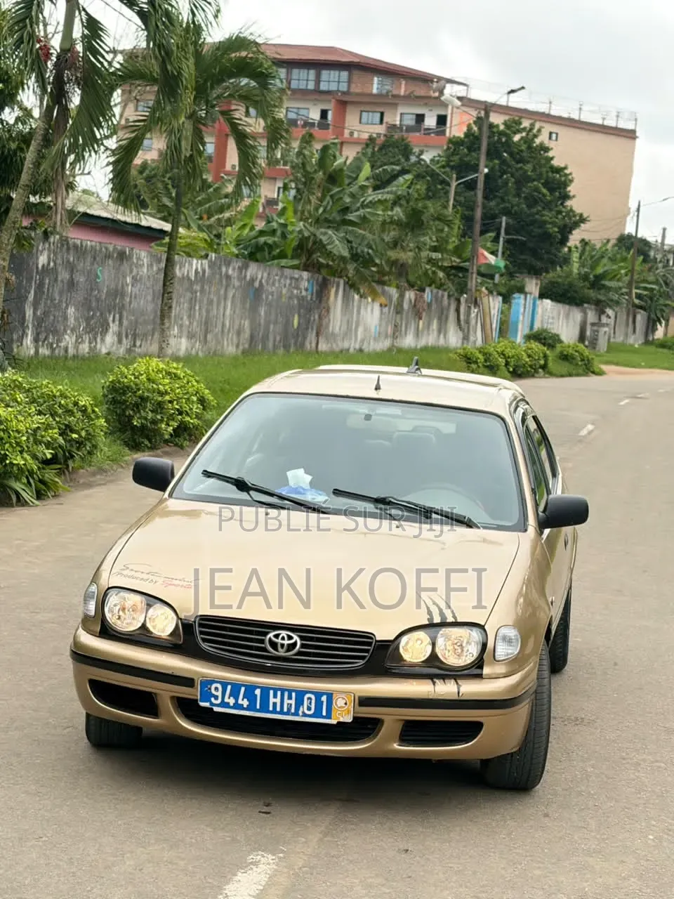 Toyota Corolla 2000 Beige
