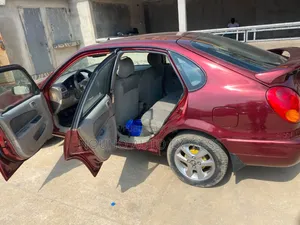 Toyota Corolla 2002 Rouge