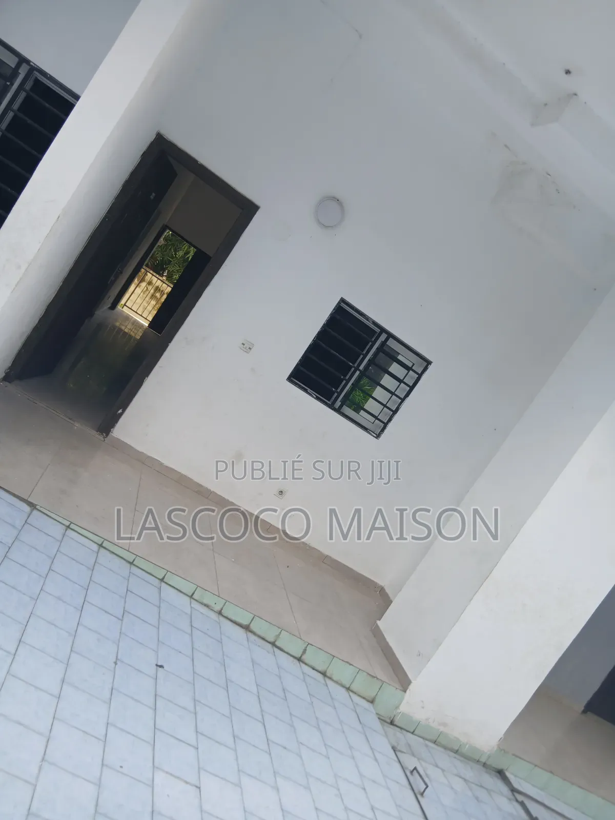2chbre Appartement dans Lascoco Maison, Cocody à Louer