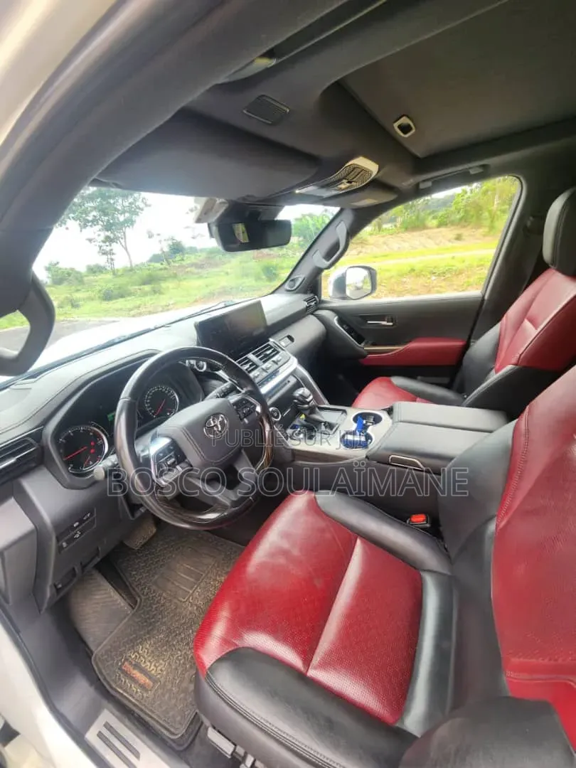 Toyota Land Cruiser 2022 Blanc