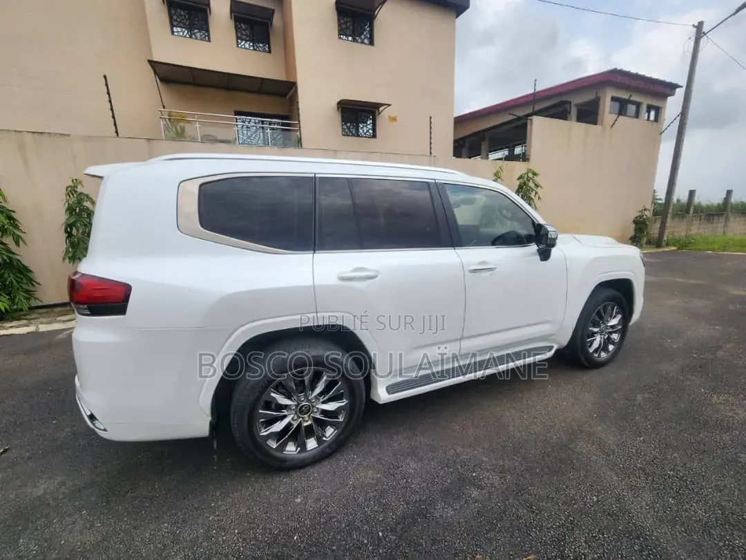 Toyota Land Cruiser 2022 Blanc