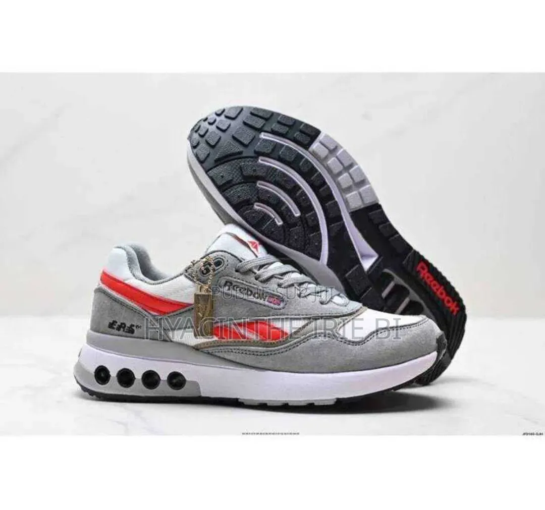 REEBOK Original Qualite Irréprochable P40-45 
Style, Confort