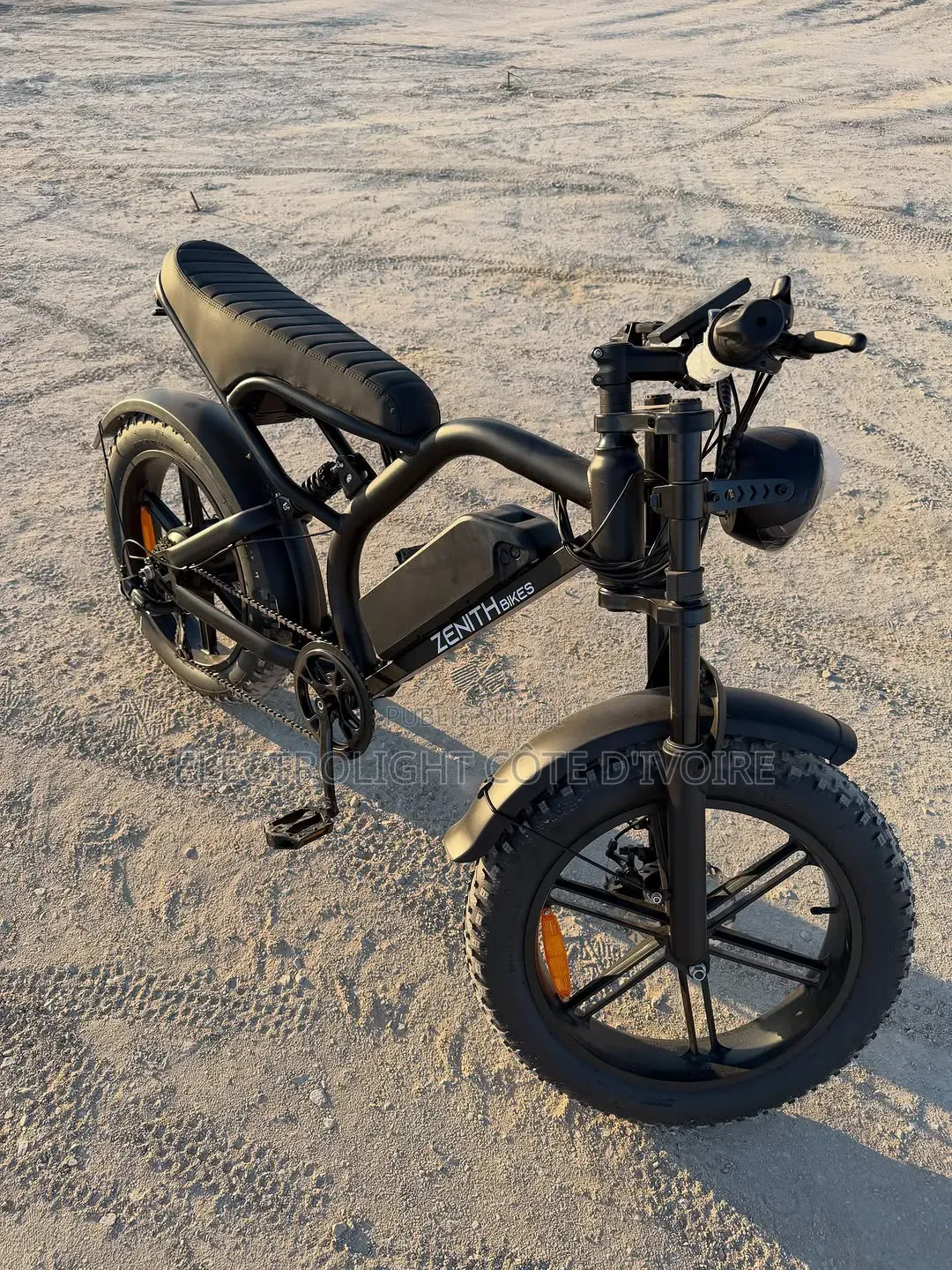 Nouveau Yamaha Crux 2025 Noir