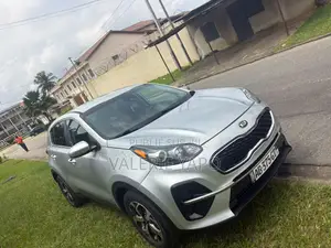 Kia Sportage LX 2022 Gris