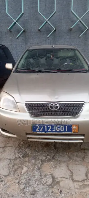 Toyota Corolla 1.4 D-4D Automatic 2005 Gris