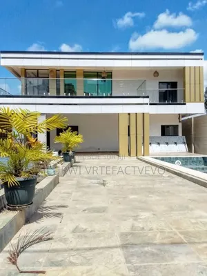 6chbre Duplex dans Cité Diaspora, Cocody à Vendre