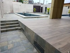 6chbre Duplex dans Cité Diaspora, Cocody à Vendre