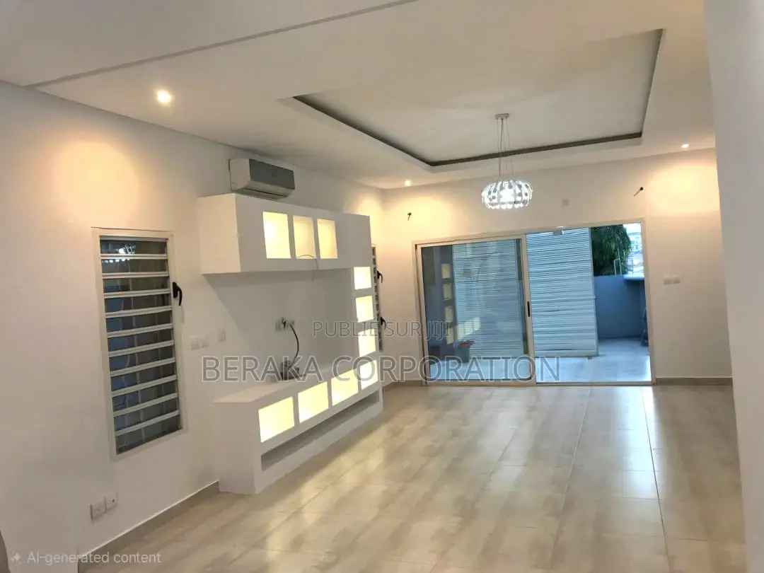 5chbre Duplex dans Beraka Corporation, Cocody à Louer
