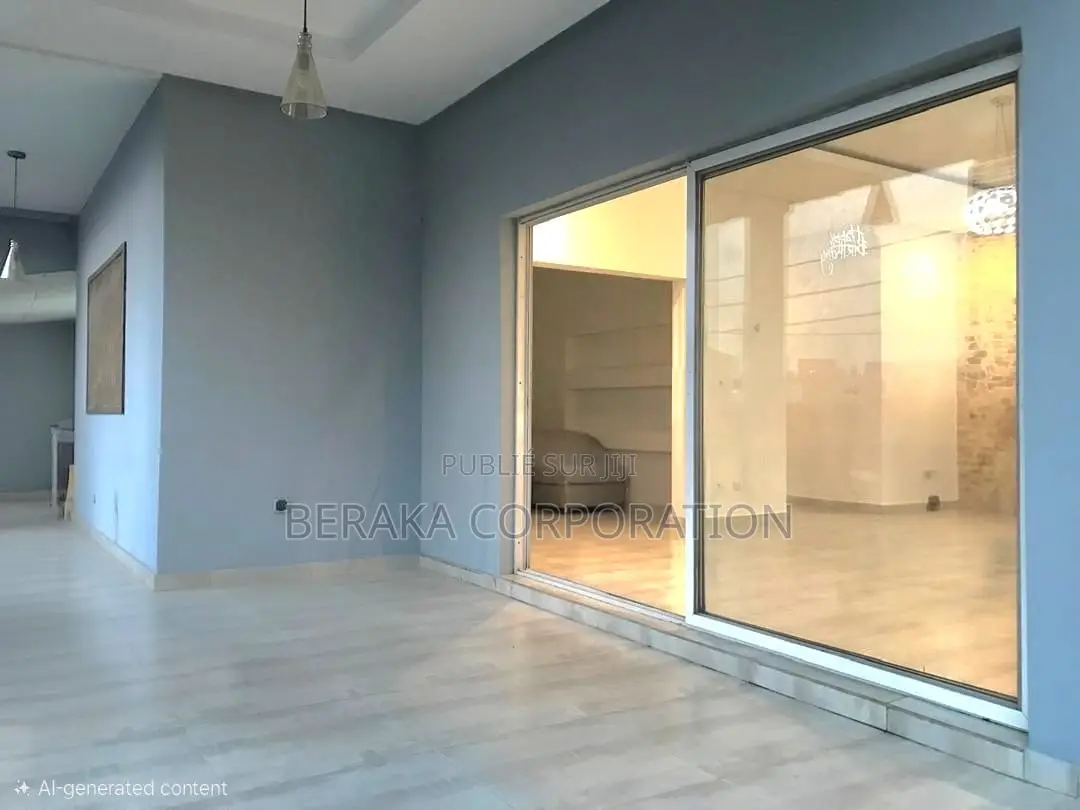 5chbre Duplex dans Beraka Corporation, Cocody à Louer