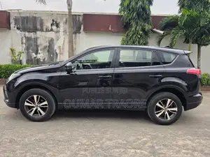 Toyota RAV4 2017 Noir