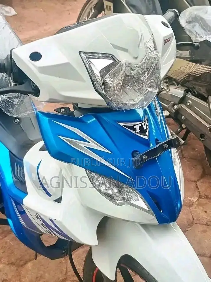 Nouveau TVS Rockz 125 2025 Bleu