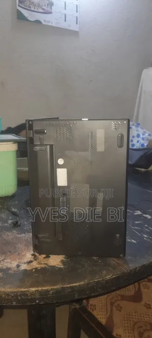 Nouveau Lenovo ThinkPad X240 4GB Intel Core i3 SSD 128GB