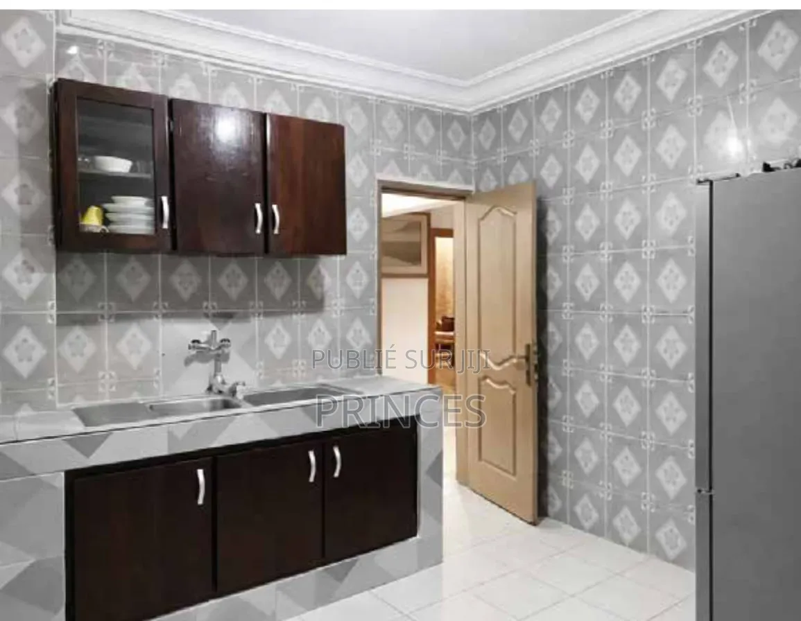 7chbre Duplex dans Ange Immobilier, Cocody à Louer