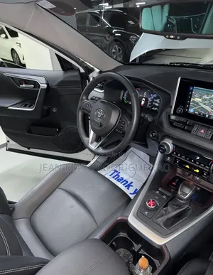 Nouveau Toyota RAV4 2026 Blanc cassé