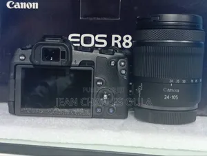 Canon EOS R8 + RF 24-105mm