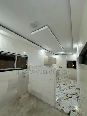 3chbre Appartement dans Beraka Corporation, Cocody à Louer