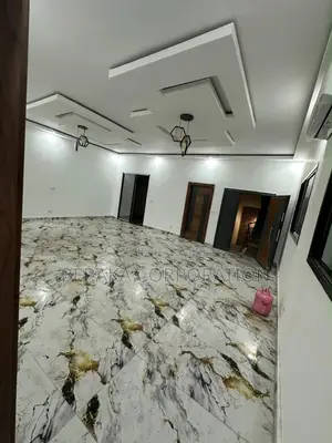 3chbre Appartement dans Beraka Corporation, Cocody à Louer