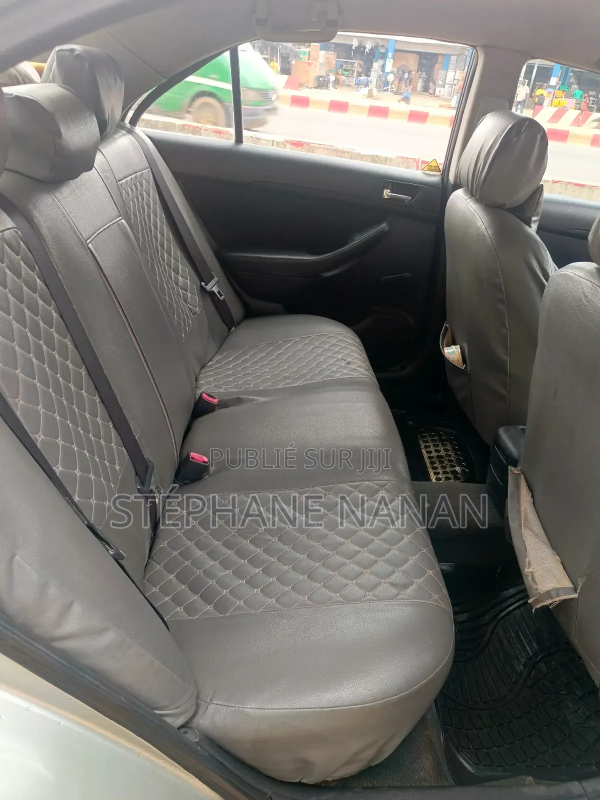 Toyota Avensis 2005 Rouge