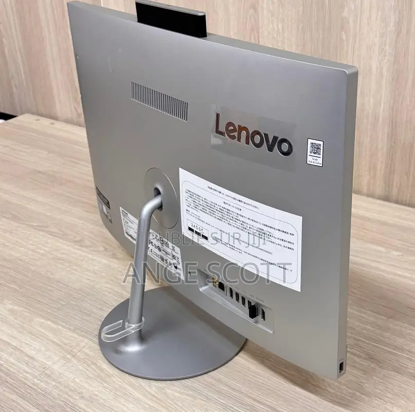 Lenovo ideacentre AIO 520S 8GB Intel Core i5 SSD 256GB