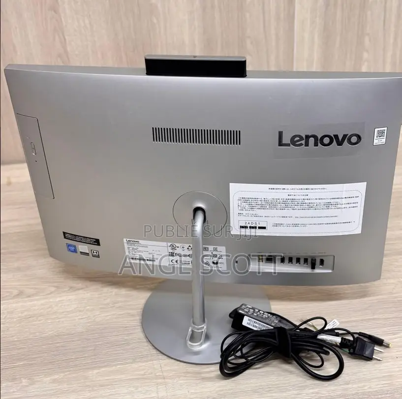 Lenovo ideacentre AIO 520S 8GB Intel Core i5 SSD 256GB
