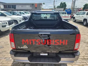 Mitsubishi L200 2025 Noir