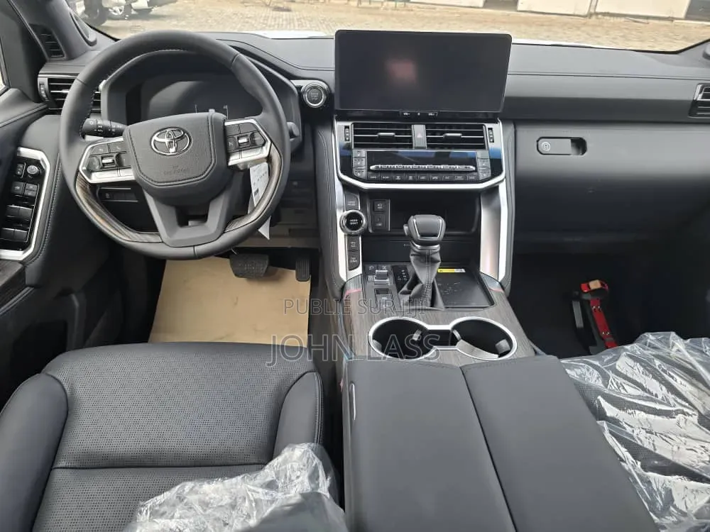 Nouveau Toyota Land Cruiser 2026 Noir