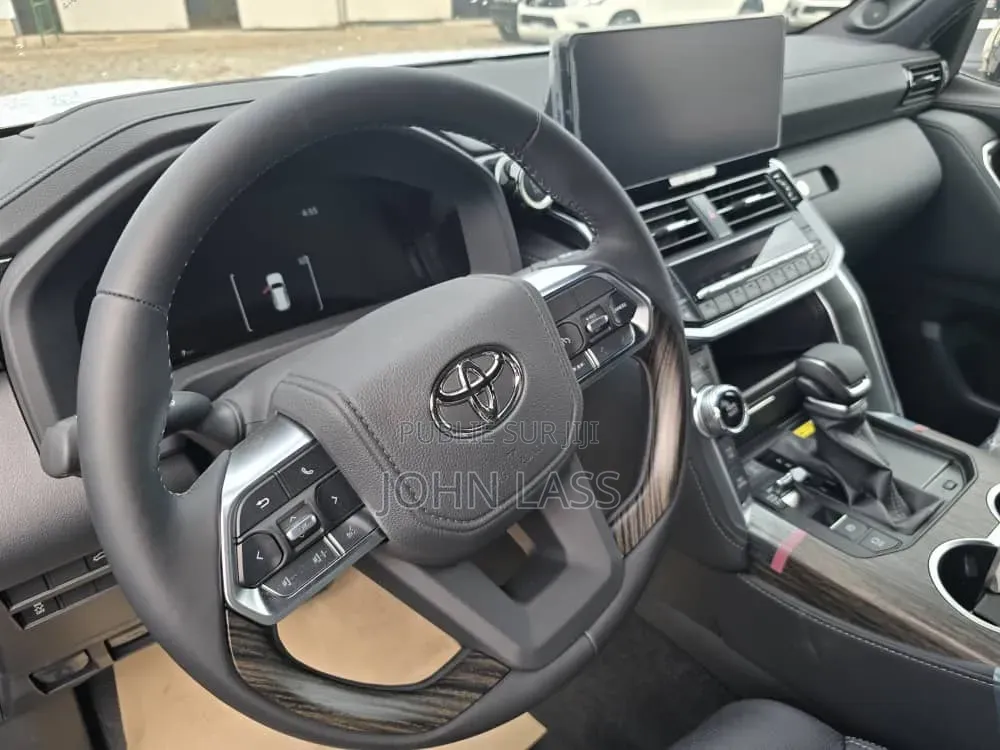 Nouveau Toyota Land Cruiser 2026 Noir