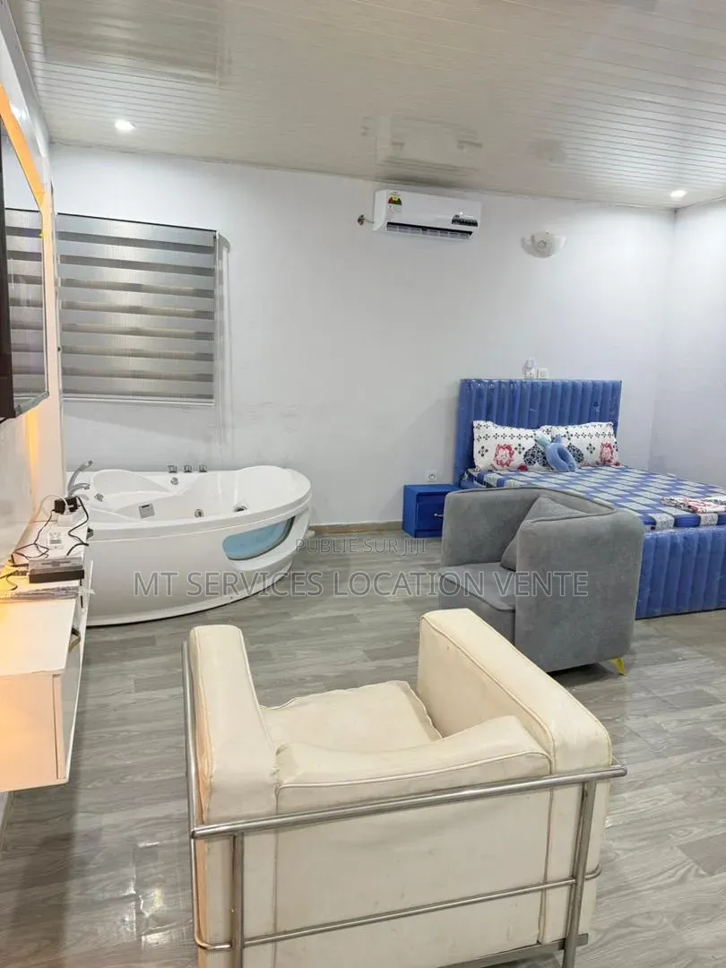 Meublé 1chbre Appartement dans Mt Service, Cocody à Louer