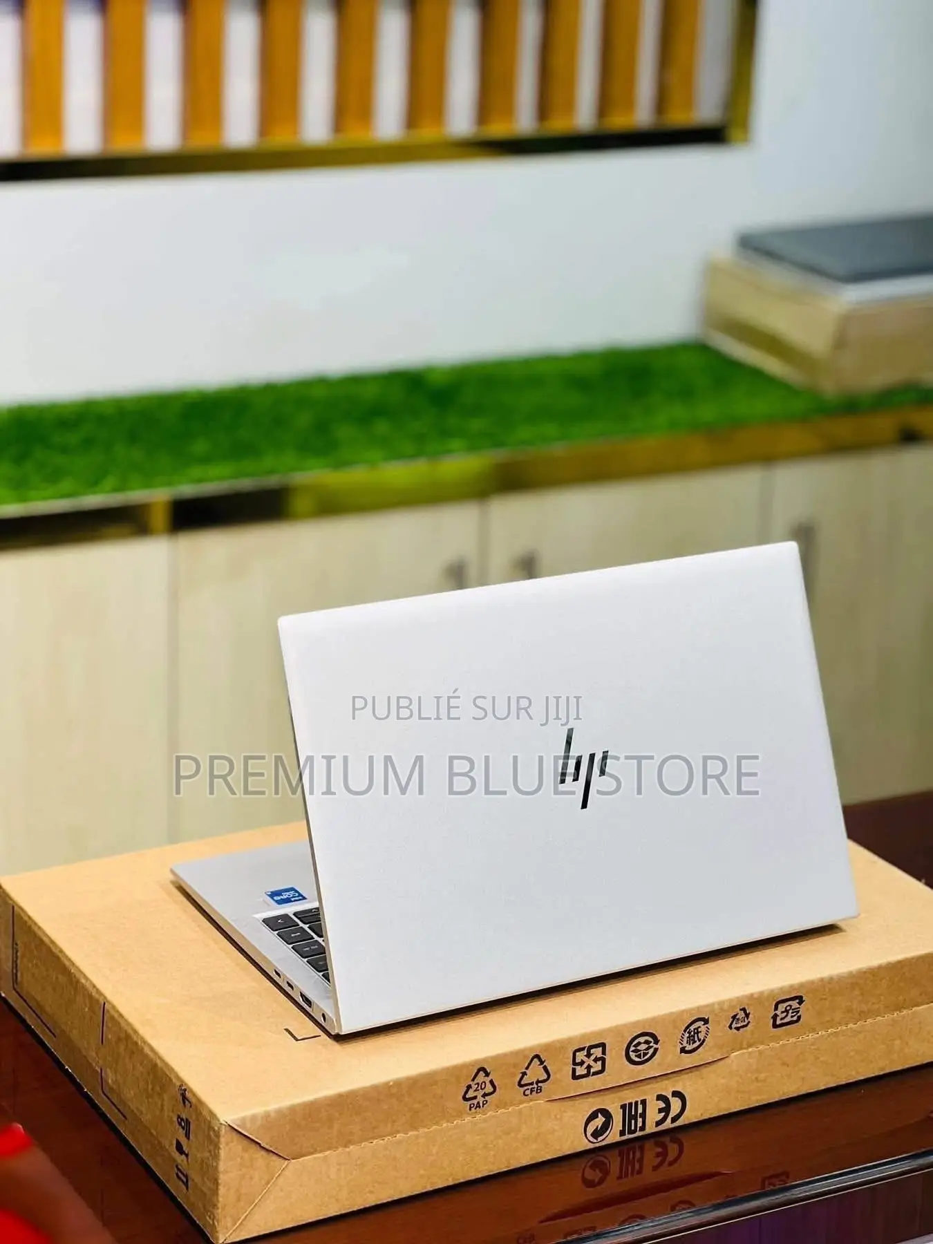 Nouveau HP EliteBook 840 G8 32GB Intel Core i5 SSD 512GB