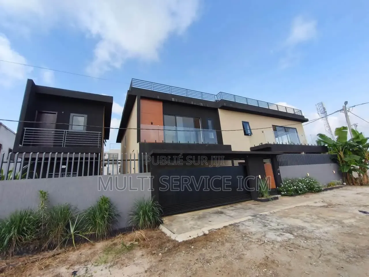 8chbre Duplex dans Ismaël Coulibaly, Bingerville à Vendre