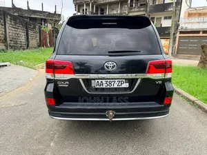 Toyota Land Cruiser 2021 Noir